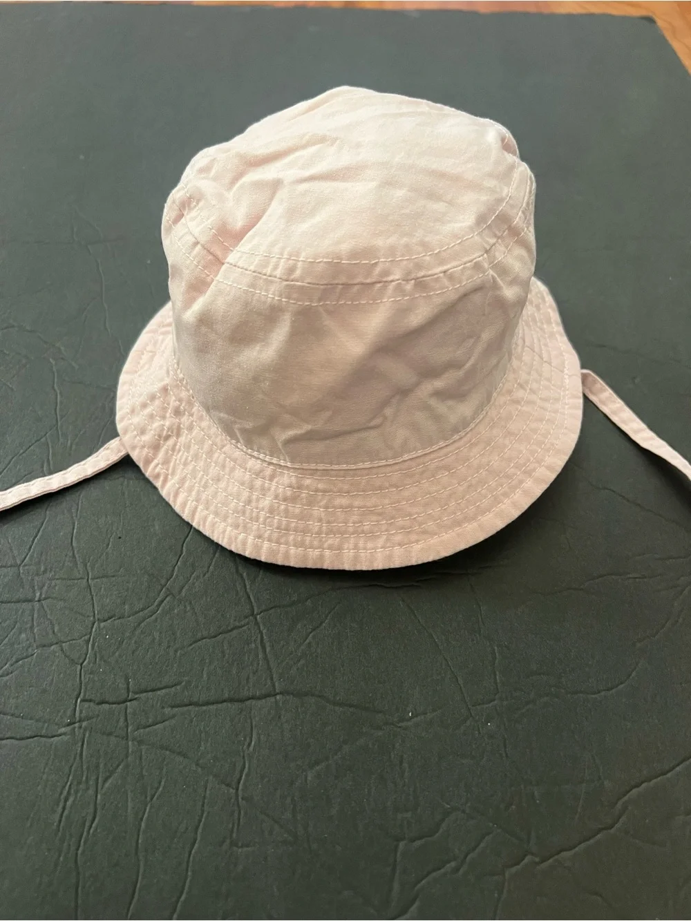 H&M Baby sun hat Kids' Hat with Chin straps pink size 4-6 months